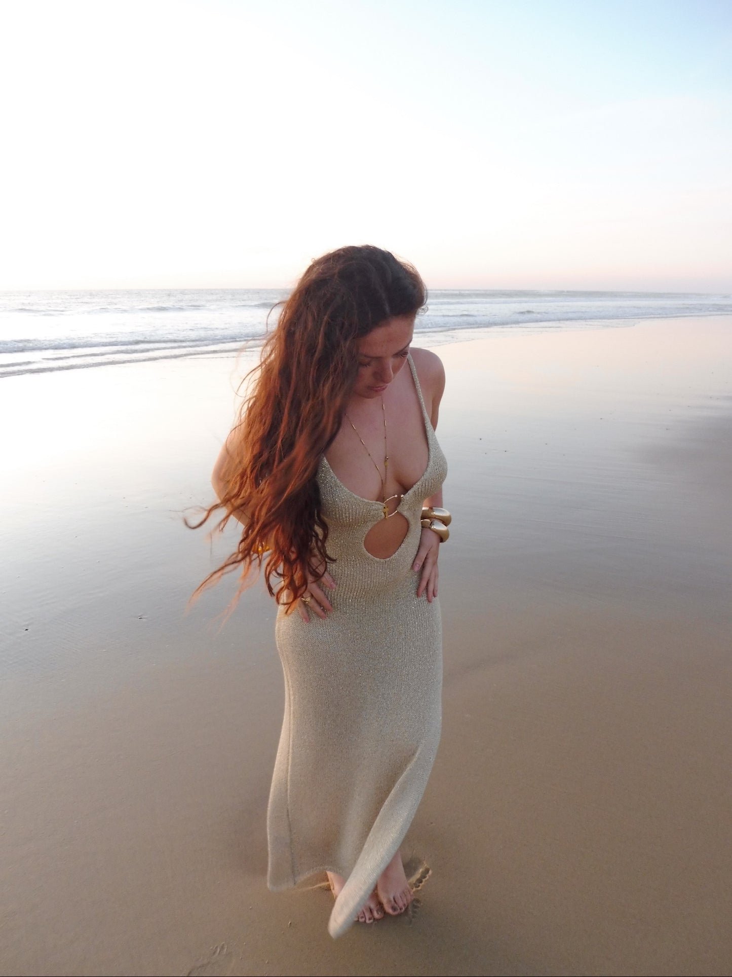 Robe longue dorée